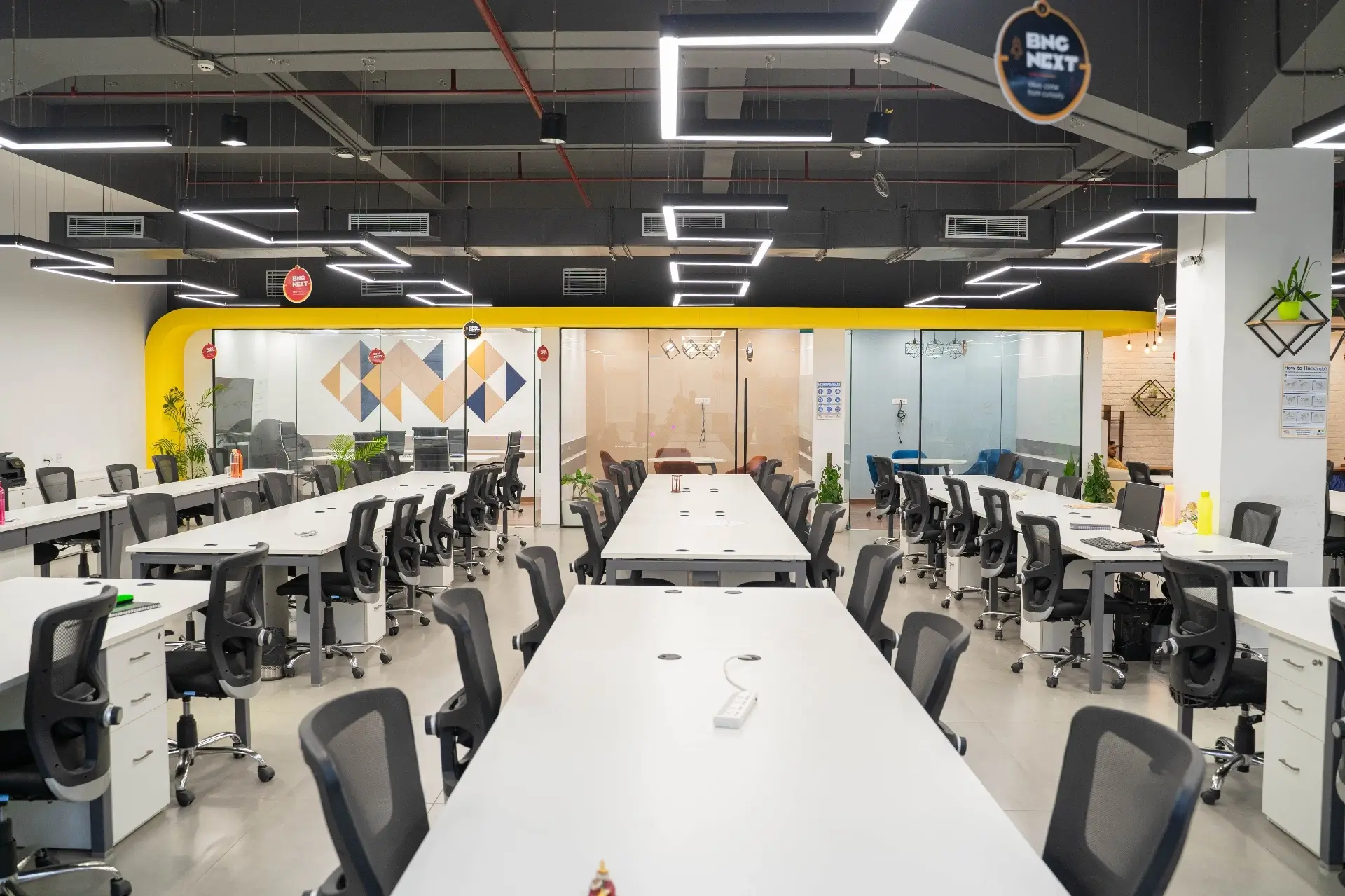 Bureau professionnel aménagé